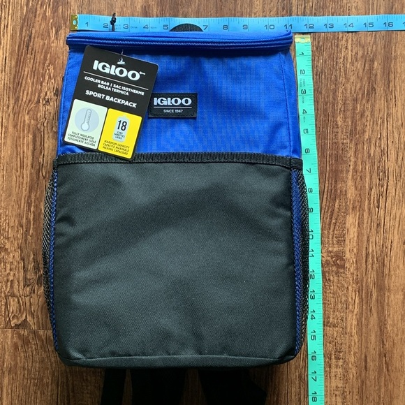 Igloo Soft Backpack Sport Cooler Insulated Bag 18-Can Capacity Blue & Black New - Picture 4 of 9